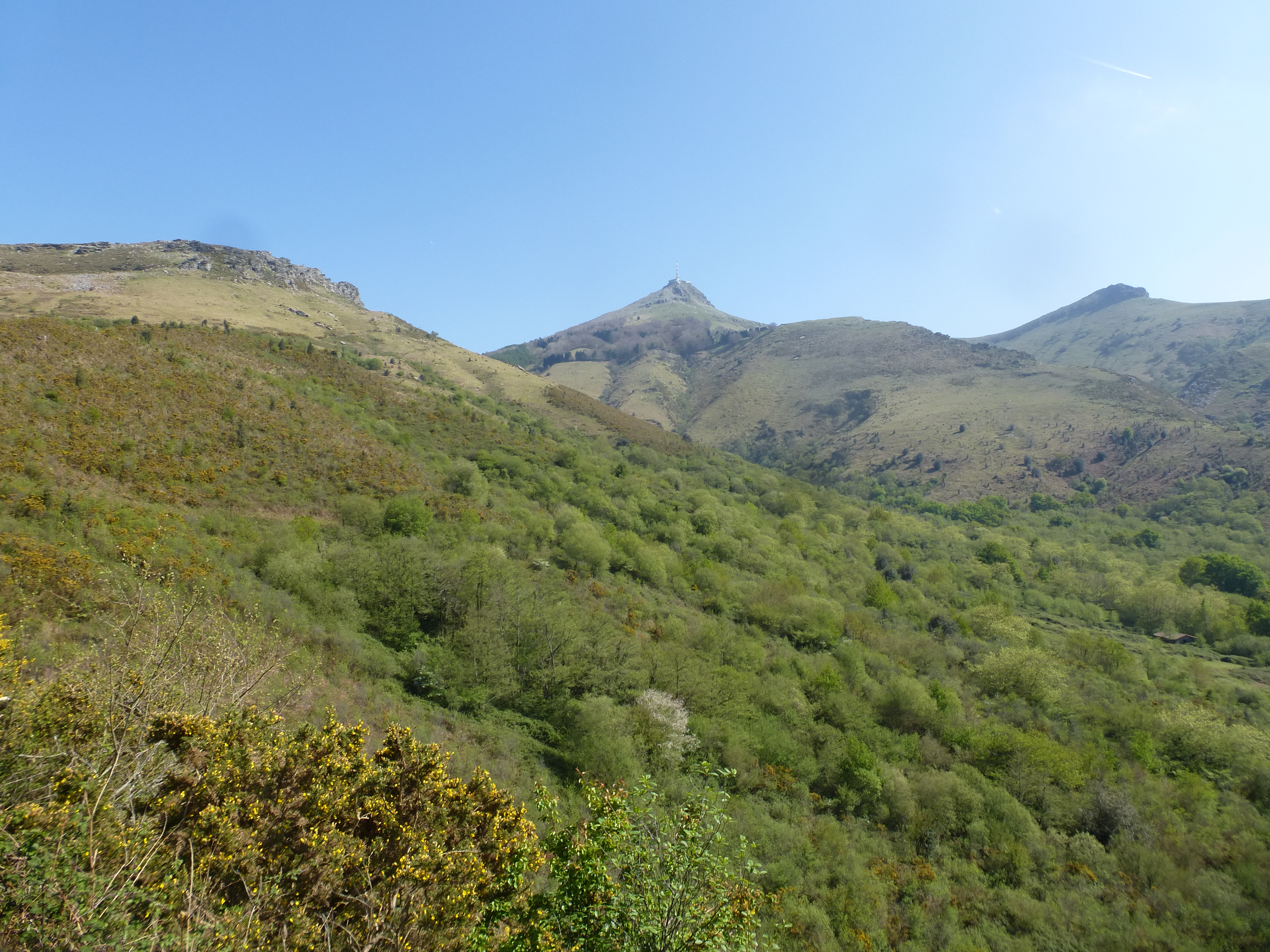Avistamos la cima por primera vez