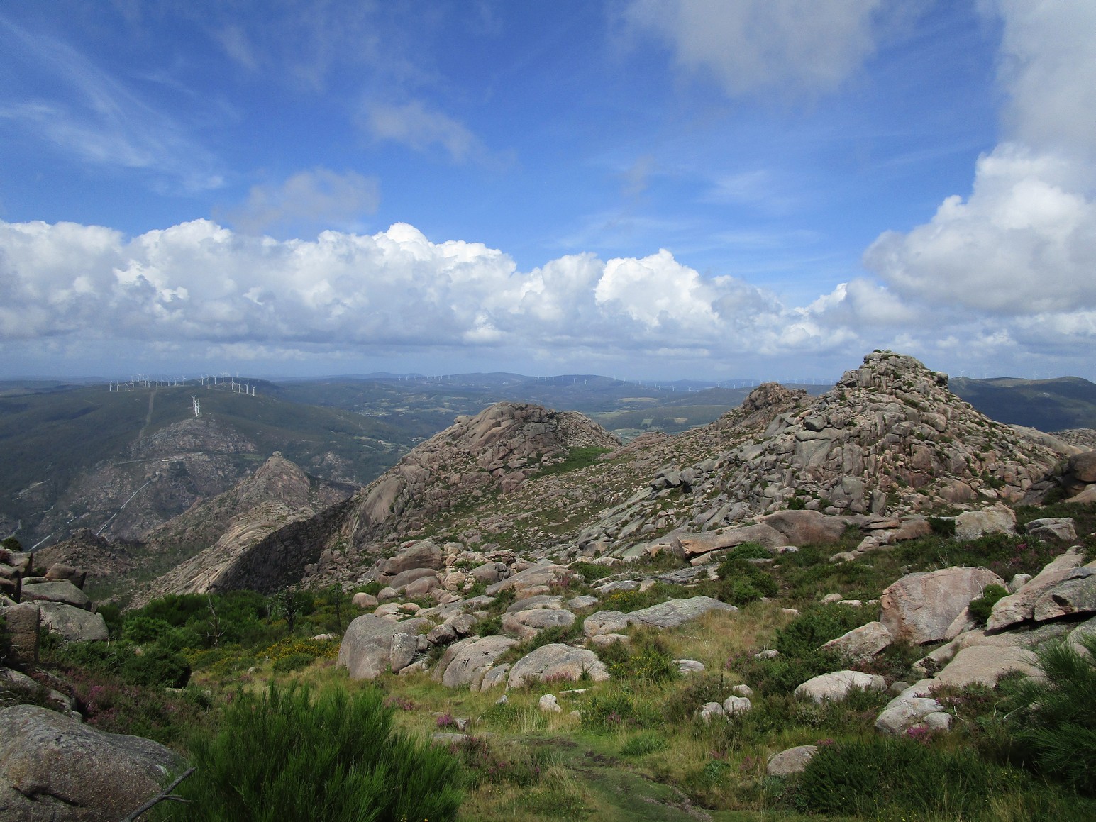 Monte Pindo. Llegando a la cima de A Moa.
